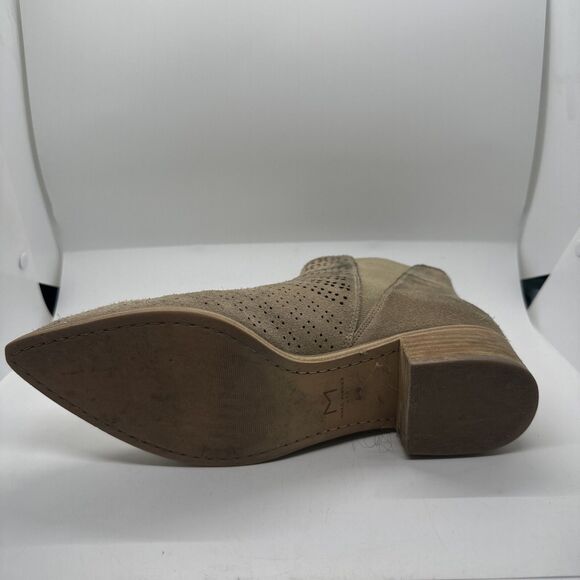 Marc Fisher Tan Brown Suede Point Toe High Heel Ankle Booties Women Sz 8.5M - Picture 5 of 12